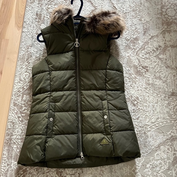 Barbour puffy vest NWOT - Picture 1 of 11